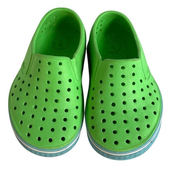 Native Jefferson Slip On Waterproof Toddlers Sneakers Lime Green Size 7 - Picture 1 of 7